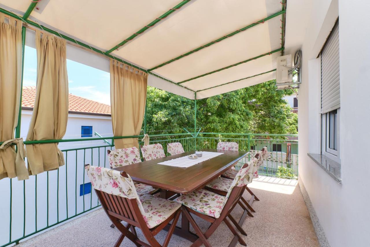 Sea View Apartment Sandra In Mali Lošinj Esterno foto